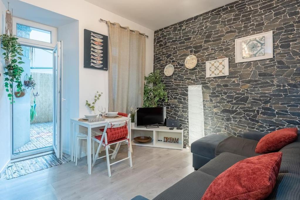 Modern Rustic Apartment In Graca Lisboa Екстериор снимка