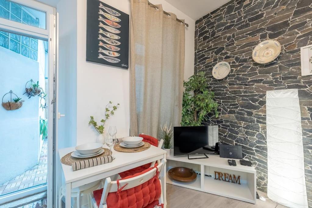 Modern Rustic Apartment In Graca Lisboa Екстериор снимка